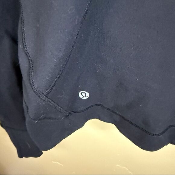 Lululemon Athletica Precision Black Jacket Size 8 Activewear Outdoor Running - Picture 6 of 6